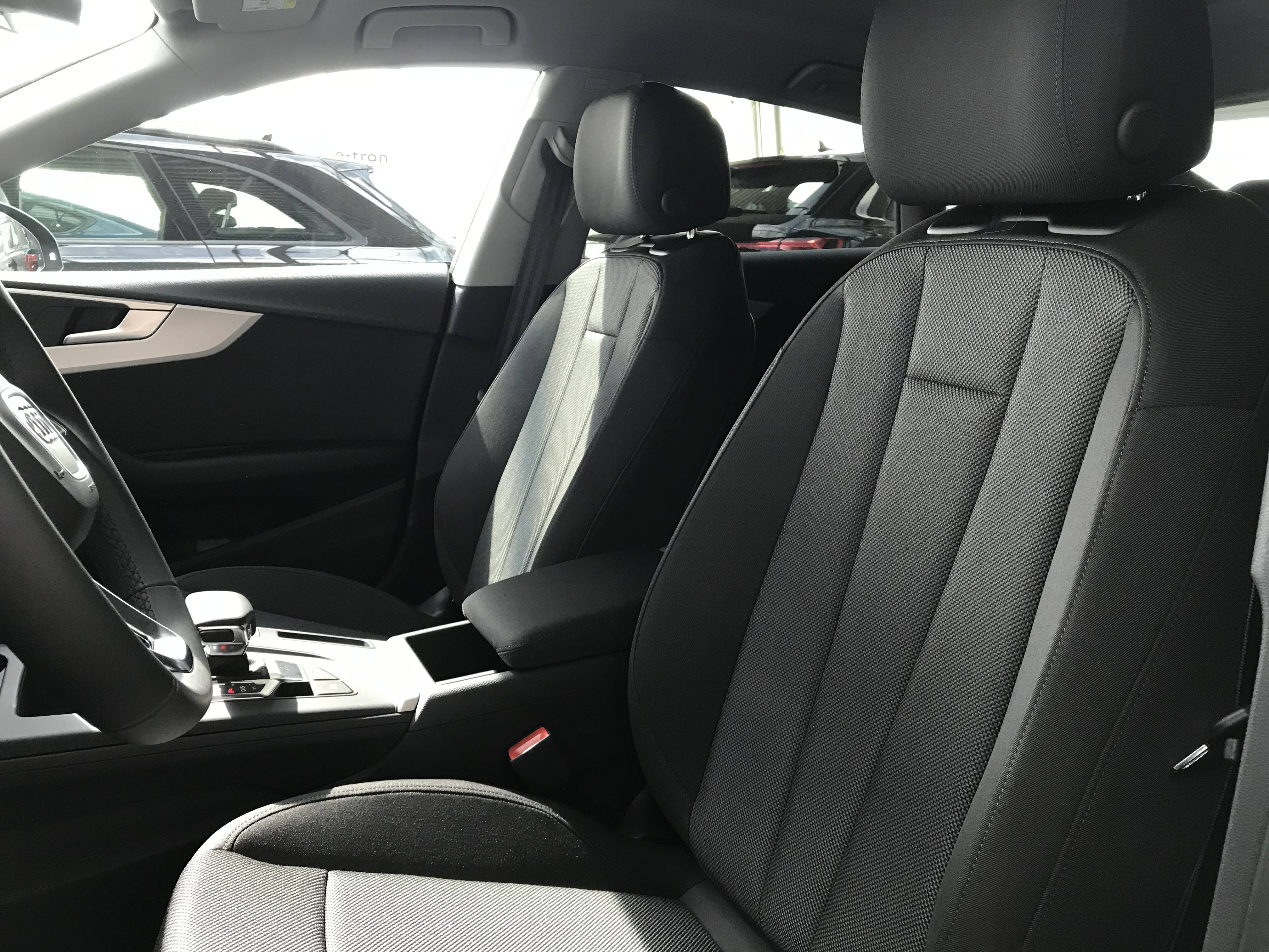 Audi A5 Sportback Advanced 35 ST7 2,0TFSI / 110kW