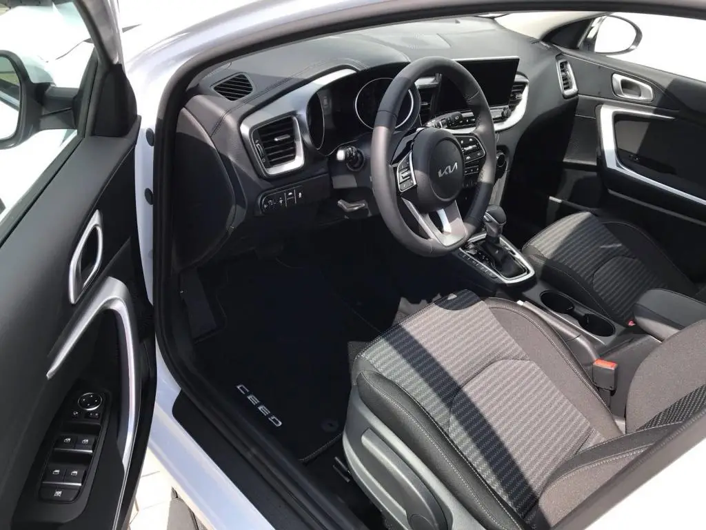 KIA Ceed SW CD TOP 7DCT 1,5 T-GDi / 103kW