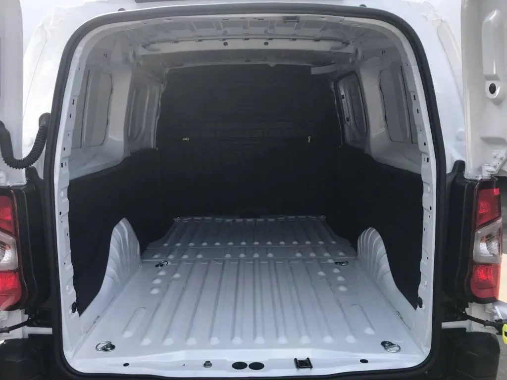 Peugeot Partner Furgon L2 1000 1,5 BlueHDi S&S MAN6 / 75kW