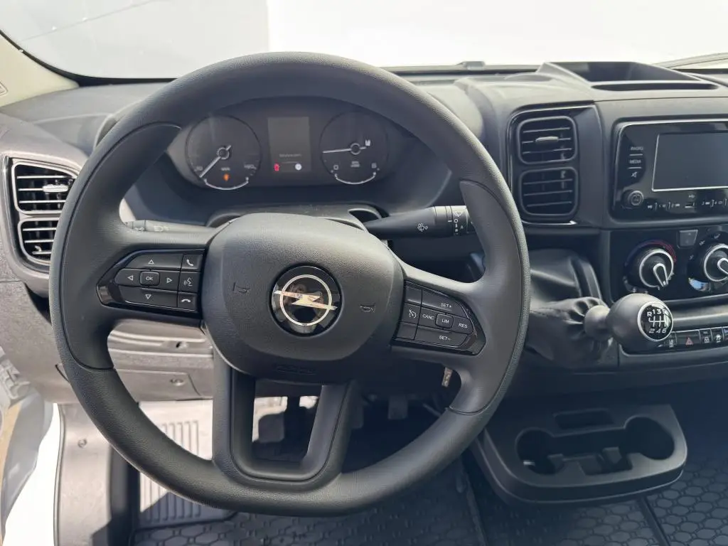 Opel Movano skříň L2H1 3000 6°MT 2,2 CDTi / 88kW