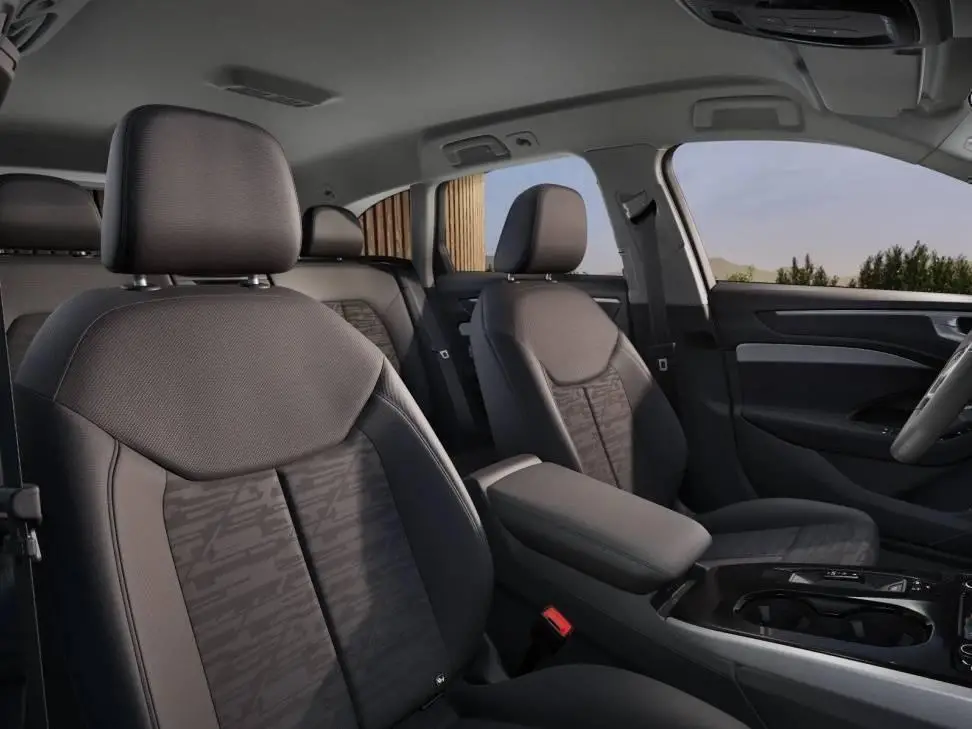 Audi A6 Limuzína e-hybrid quattro 220 kW