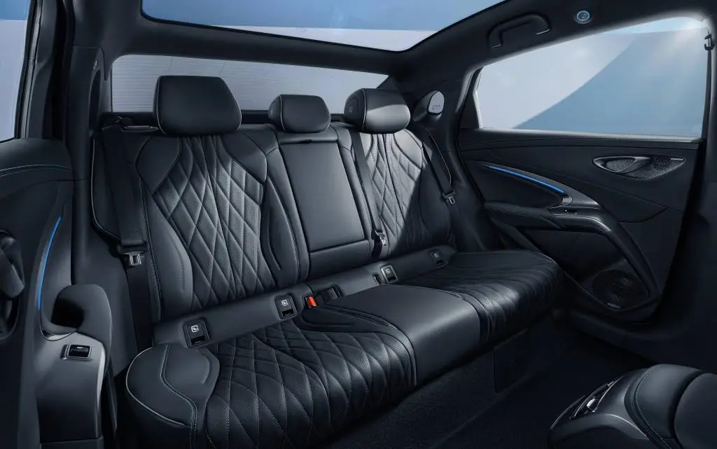 BYD SEAL Design 82 kWh  / 230kW