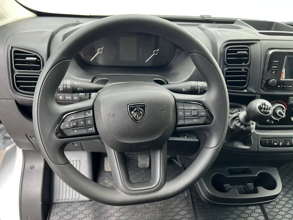 Peugeot Boxer Furgon  3000 L2H1  2,2 BlueHDi S&S MAN6 / 88kW