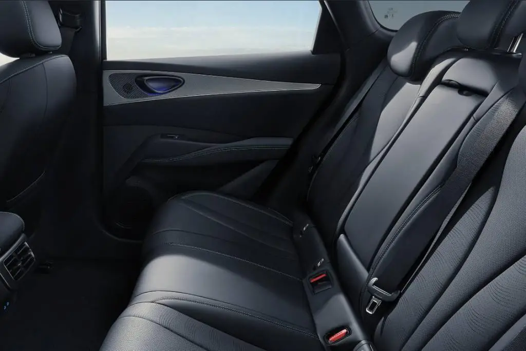 Kopie: BYD SEAL 6 DM-i Touring Comfort Lite 1,5 / 156 kWh