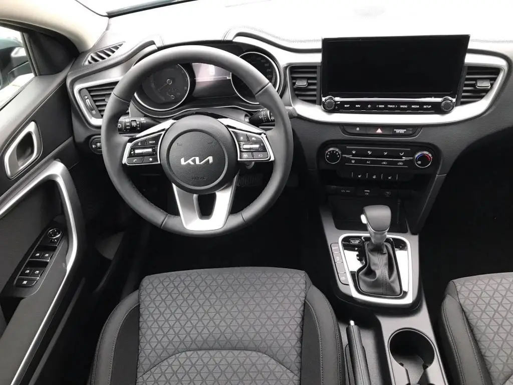 KIA Ceed SW CD SPIN 7DCT 1,5 T-GDi / 103kW