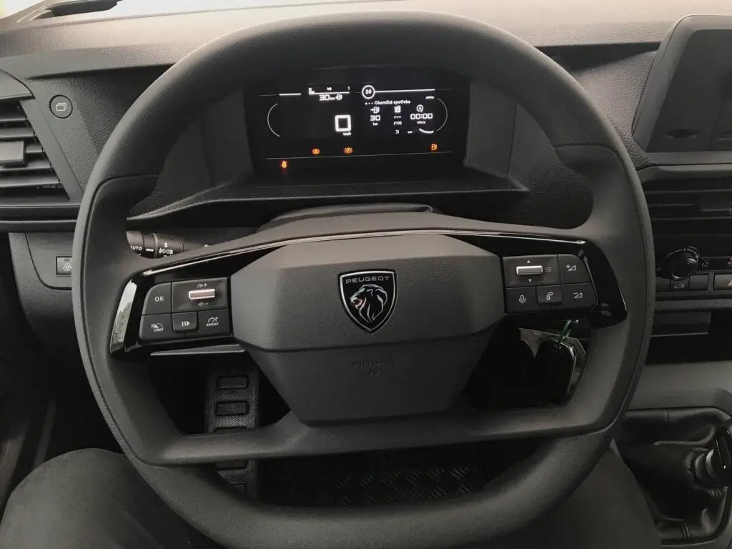 Peugeot Expert L2 MAN6 2,2 BlueHDi / 110kW