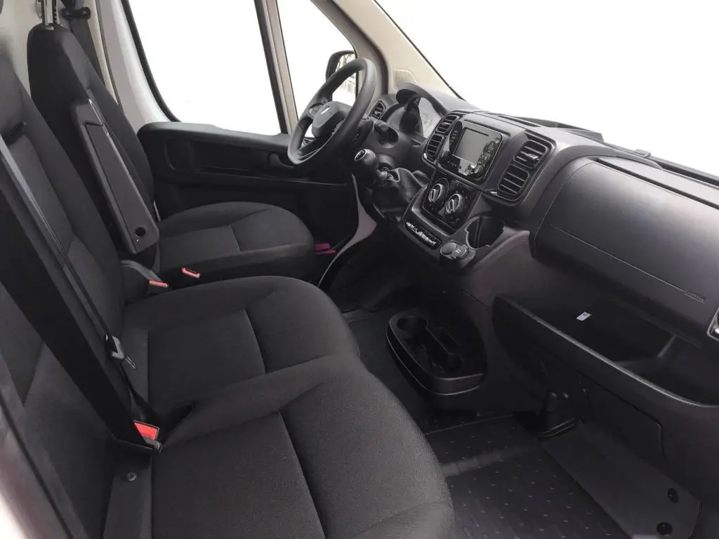 Peugeot Boxer Furgon 4350 L4H2 MAN6 2,2 BlueHDi / 103kW
