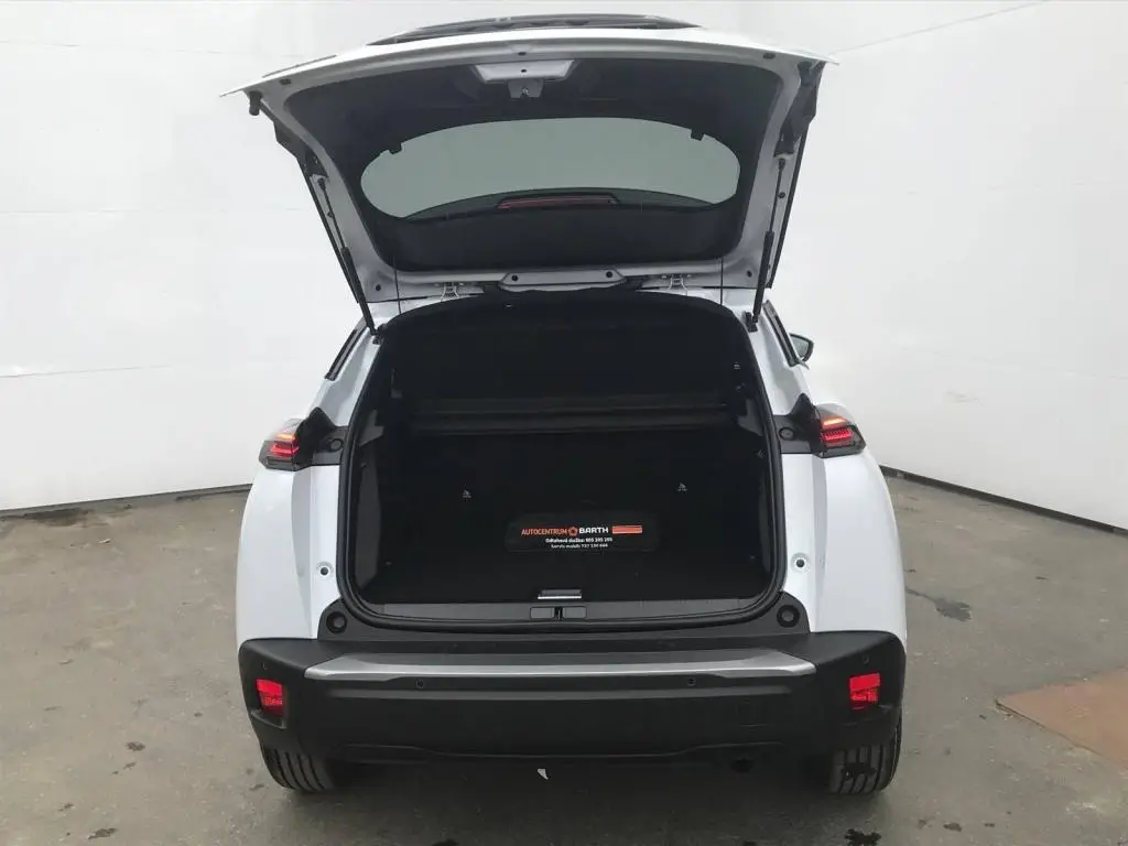 Peugeot 2008 ALLURE Hybrid  1,2 110 e-DCS6 / 81kW