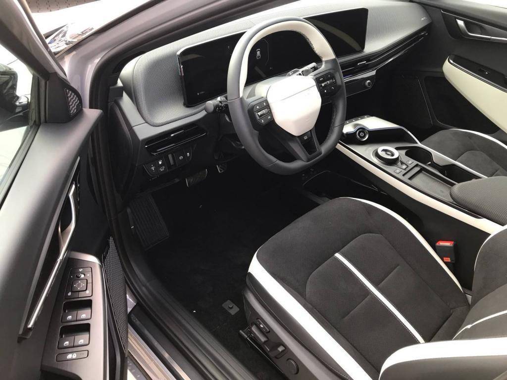 KIA EV6 GT-LINE 4x4 84 kWh  / 239kW