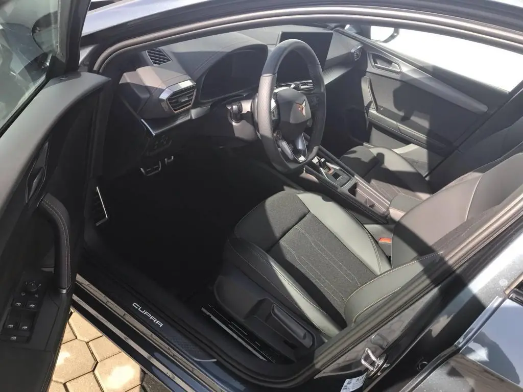 CUPRA Leon Sportstourer DSG 1,5 eTSI / 110kW