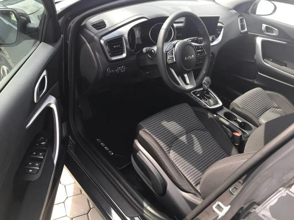 KIA Ceed SW CD TOP 7DCT 1,5 T-GDi / 103kW