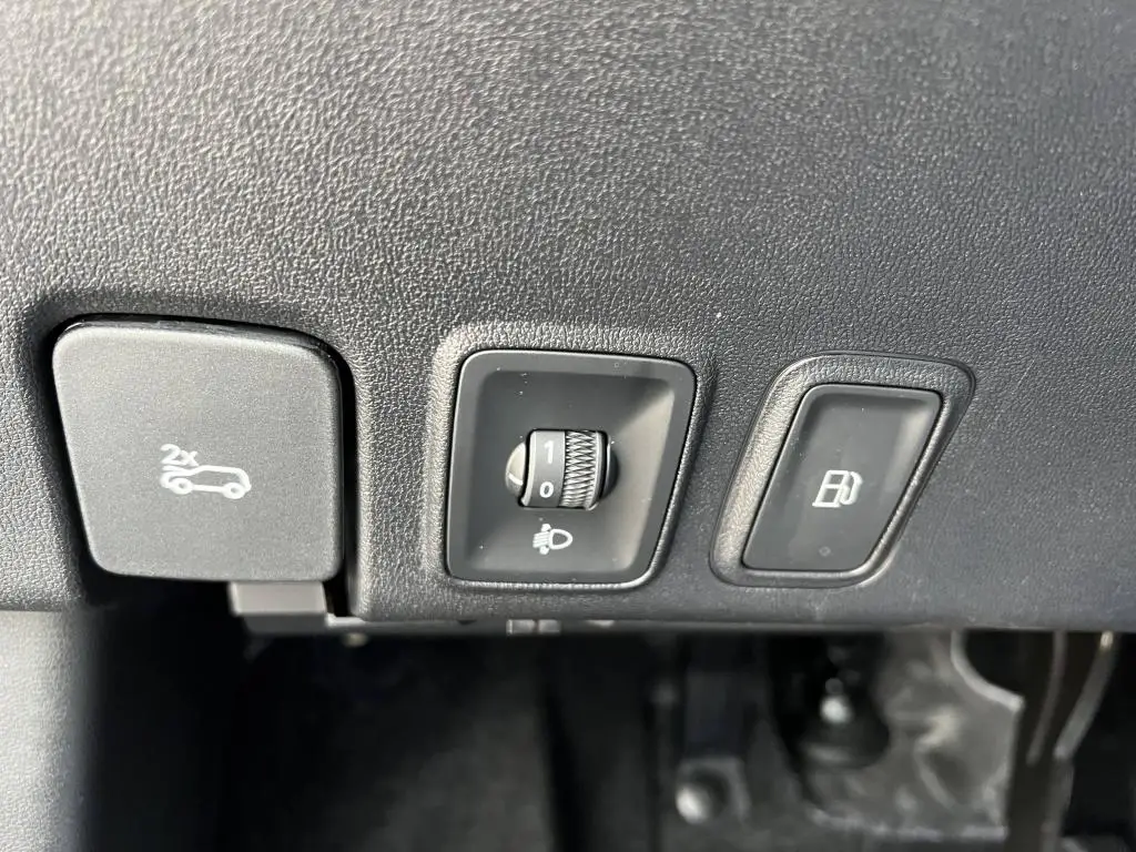 MG HS EXCLUSIVE PHEV 1,5TGI AT / 200kW
