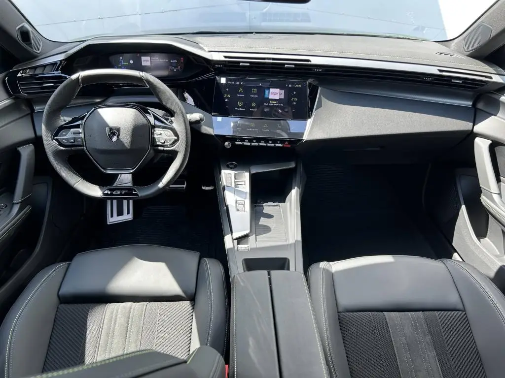 Peugeot 408 GT 240 e-DCS7 1,6 PureTech / 177kW