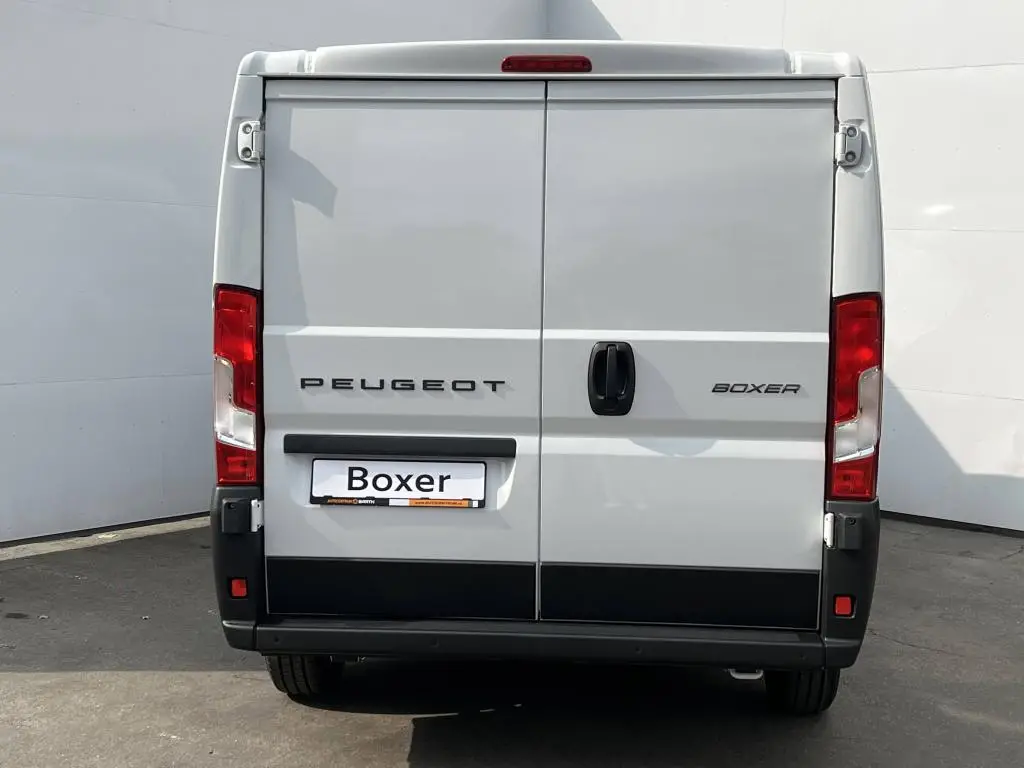 Peugeot Boxer Furgon  3000 L2H1  2,2 BlueHDi S&S MAN6 / 88kW