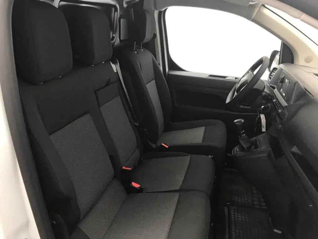 Peugeot Expert L3 MAN6 2,2 BlueHDi / 110kW