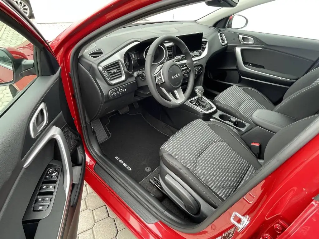 KIA Ceed SW CD TOP 7DCT 1,5 T-GDi / 103kW
