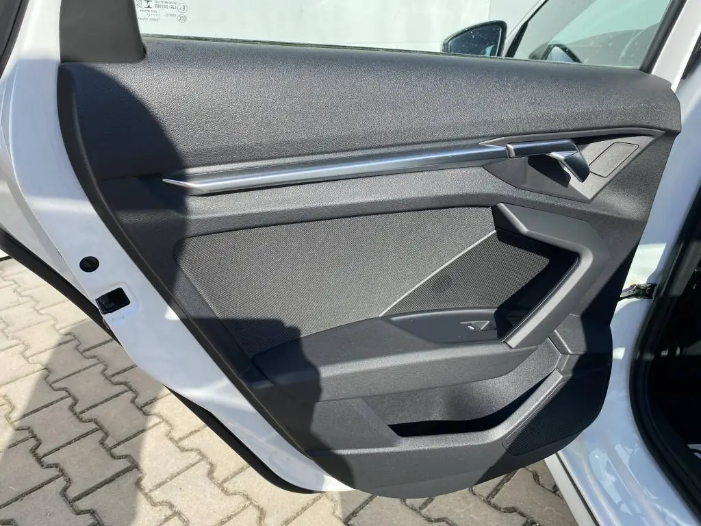 Audi A3 Limuzína S-line 2,0TDI / 110kW