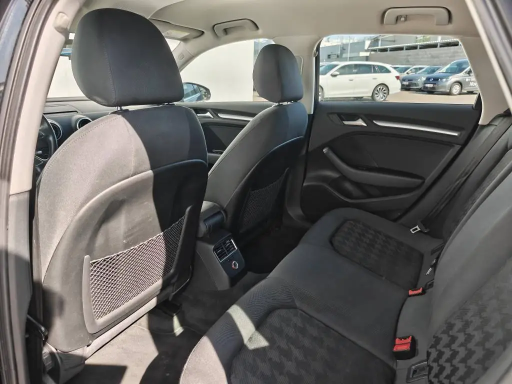 Audi A3 Sportback 6MP 1,6TDI / 77kW