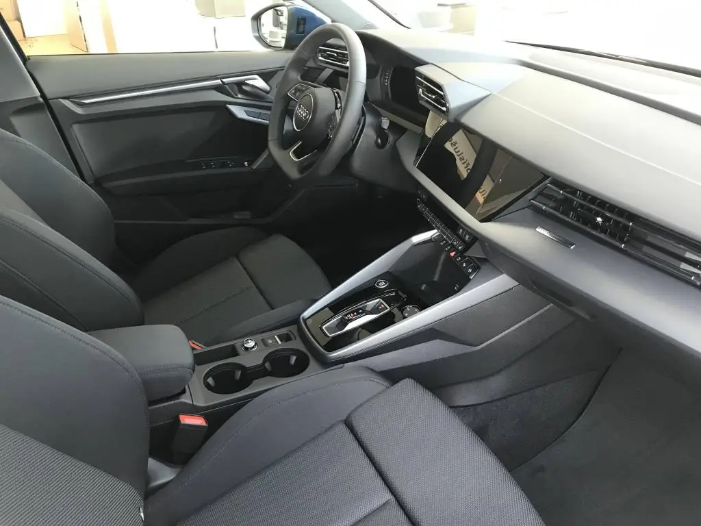 Audi A3 Sportback S line ST7 1,5TFSI  / 110kW