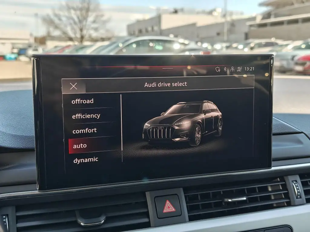 Audi A4 Allroad Quattro ST7 2,0TDI  / 150kW