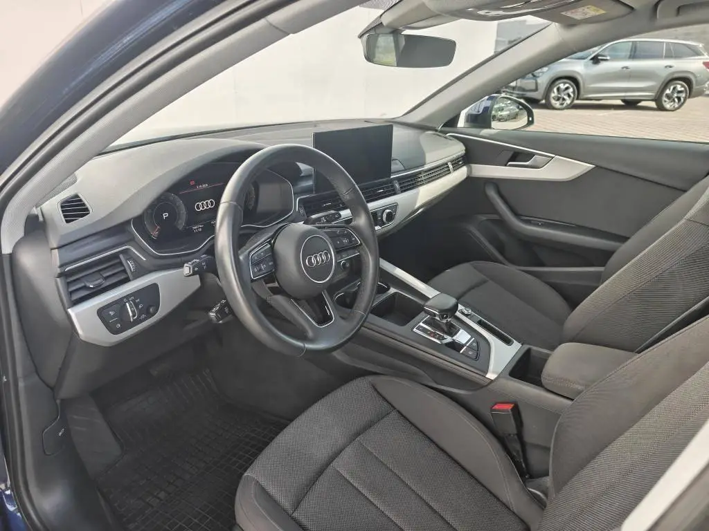 Audi A4 Avant 35 Advanced 35 7ST 2,0TFSI / 110kW