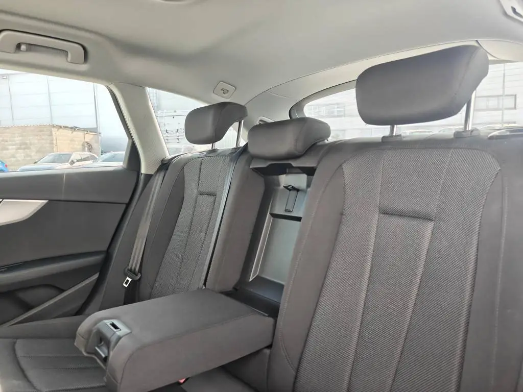 Audi A4 Avant 35 Advanced 35 7ST 2,0TFSI / 110kW