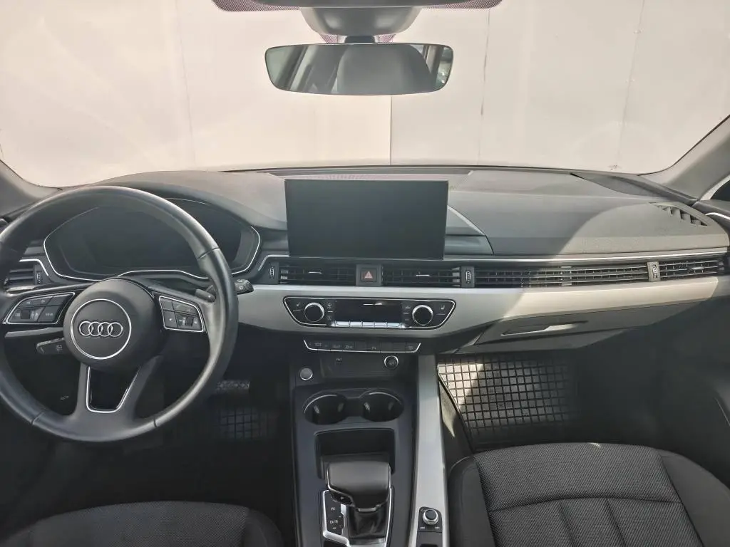 Audi A4 Avant 35 Advanced 35 7ST 2,0TFSI / 110kW