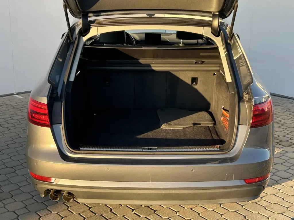 Audi A4 Avant  Quattro 2,0TDI  / 140kW