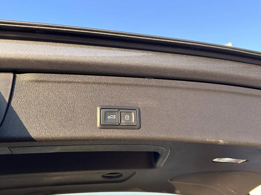 Audi A4 Avant  Quattro 2,0TDI  / 140kW