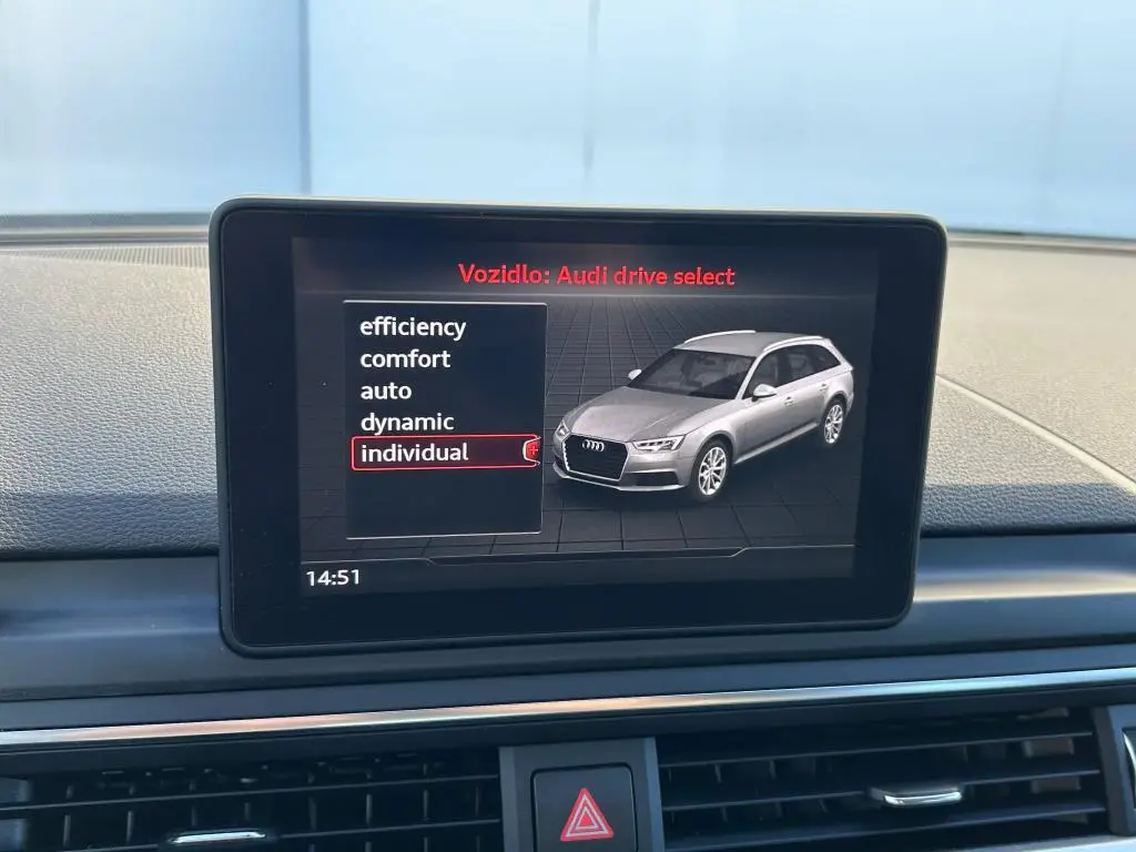 Audi A4 Avant  Quattro 2,0TDI  / 140kW