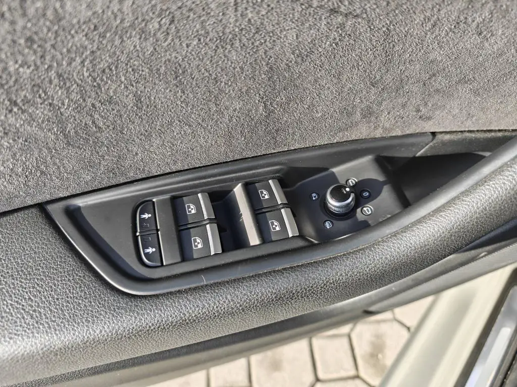 Audi A4 Avant  Quattro 2,0TDI  / 140kW