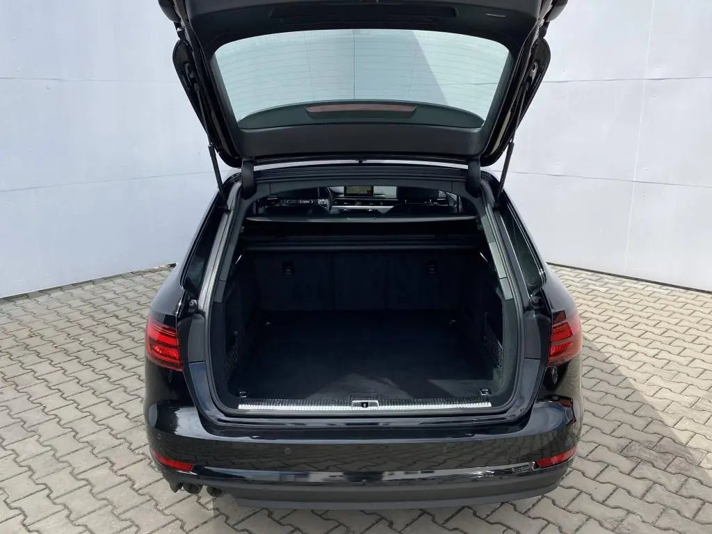 Audi A4 Avant  Quattro 2,0TDI  / 140kW