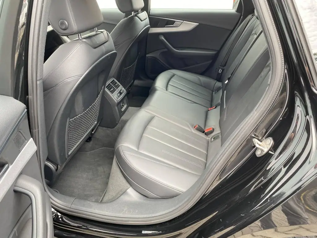 Audi A4 Avant  Quattro 2,0TDI  / 140kW