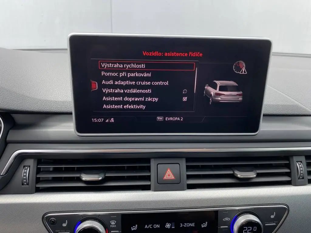 Audi A4 Avant  Quattro 2,0TDI  / 140kW