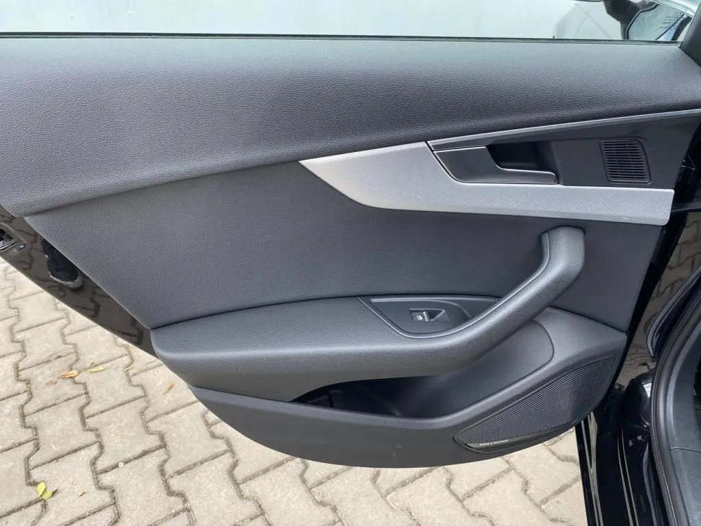 Audi A4 Avant  Quattro 2,0TDI  / 140kW