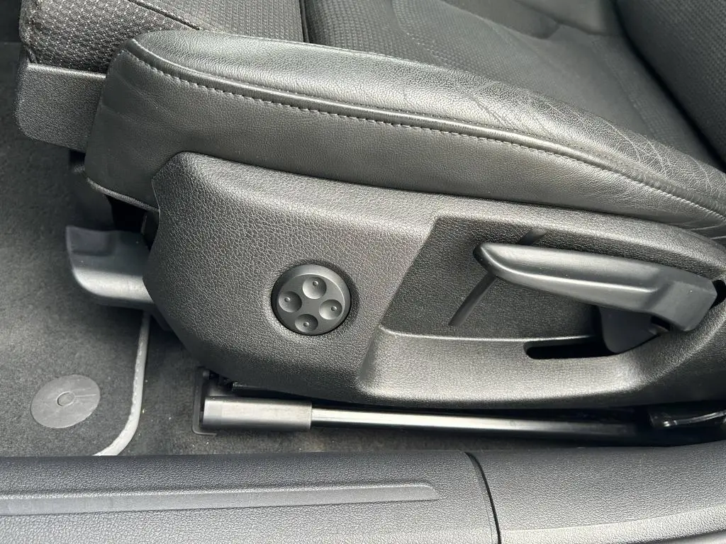 Audi A4 Avant Quattro S-Line 2,0TDI / 130kW