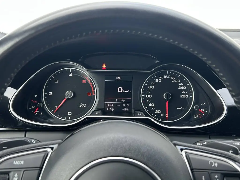 Audi A4 Avant Quattro S-Line 2,0TDI / 130kW