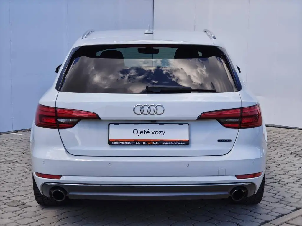 Audi A4 Avant S-Line 2,0 TSI 185 kW Quattro 7ST 2,0TFSI  / 185kW