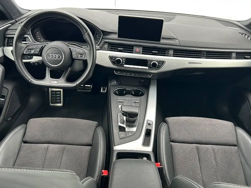 Audi A4 Avant Sline 40 7ST Quattro 2,0TDI  / 140kW