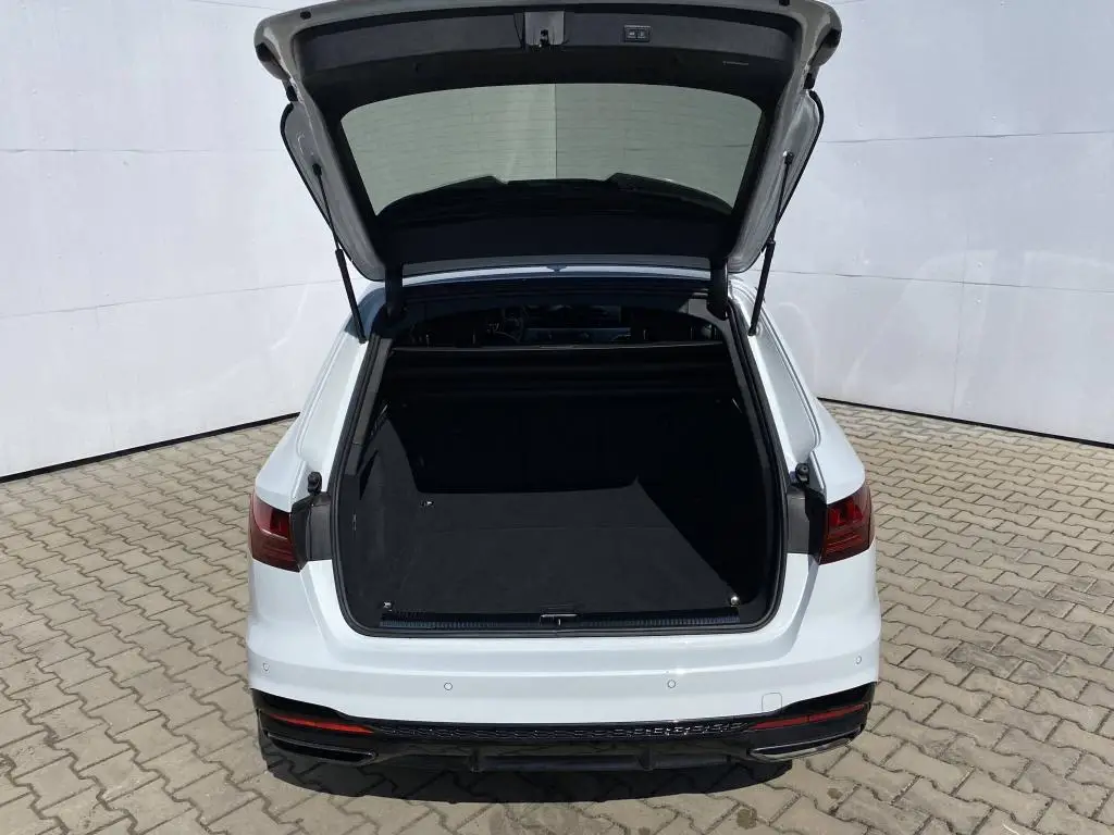 Audi A4 Avant Sline 7ST Quattro 2,0TDI  / 150kW
