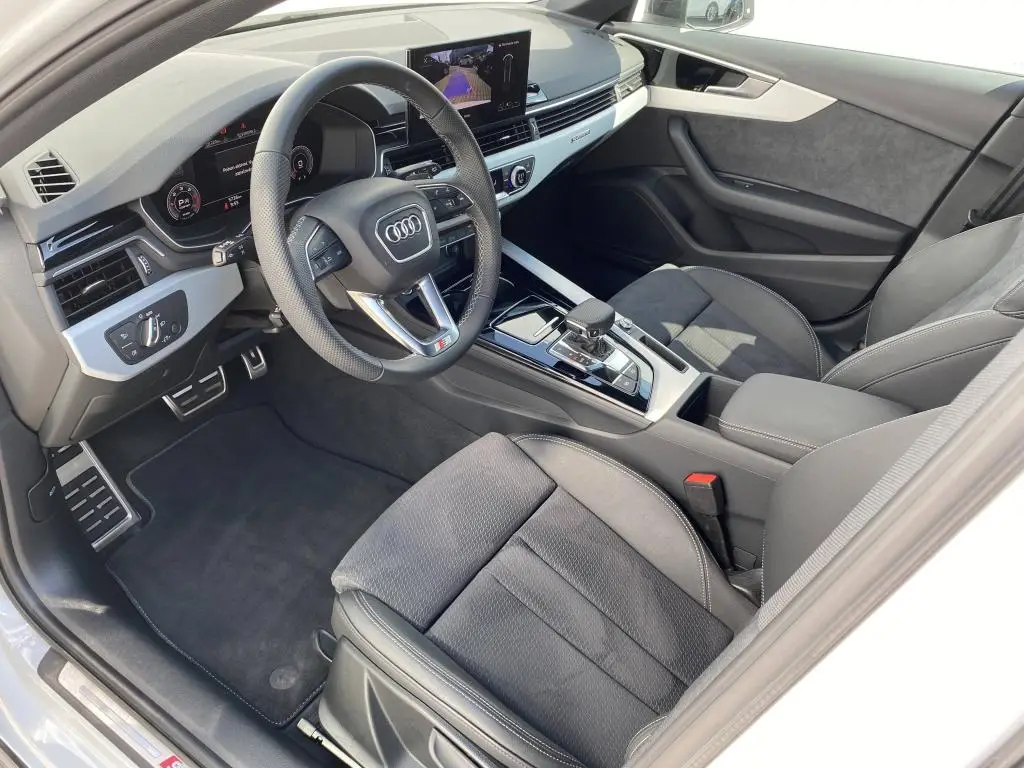 Audi A4 Avant Sline 7ST Quattro 2,0TDI  / 150kW
