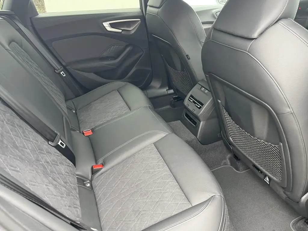 Audi A5 Avant quattro 7STR 2,0TDI / 150kW