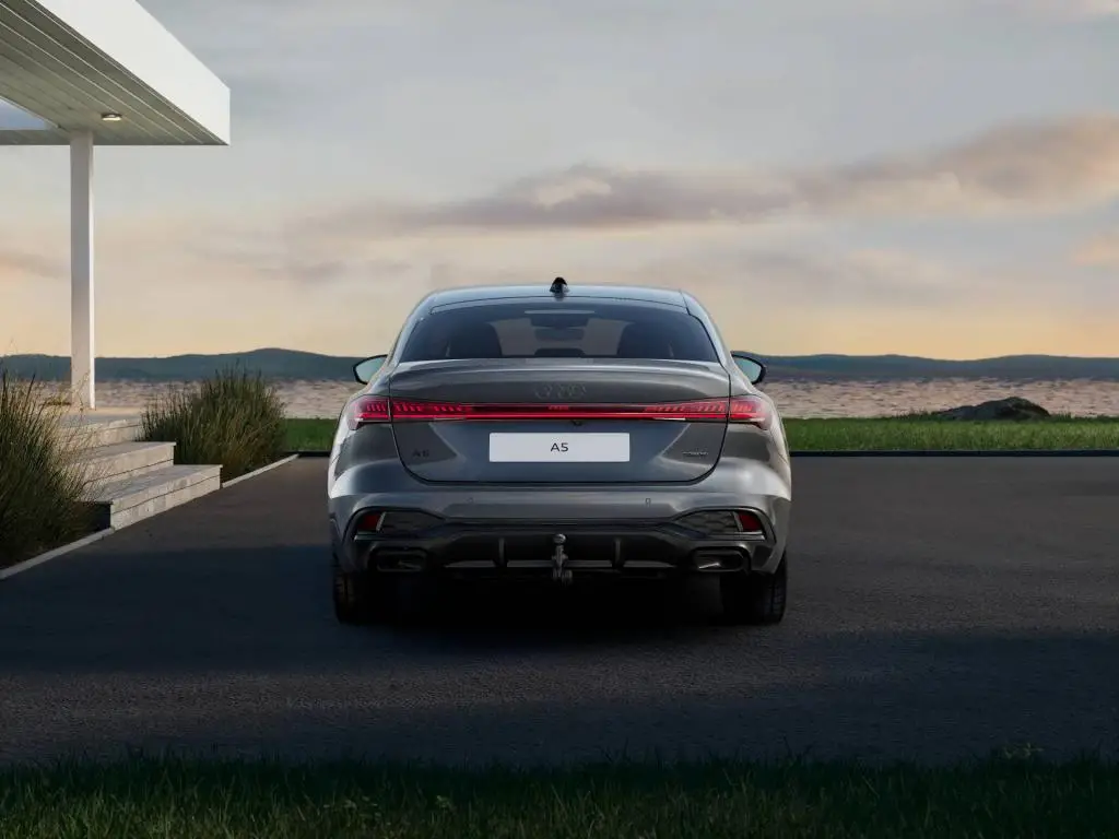 Audi A5 Limuzína quattro 7STR 2,0TFSI / 150kW