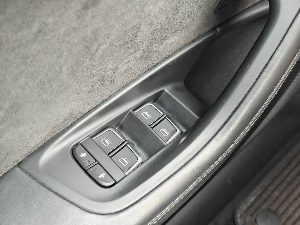 Audi A6 allroad quattro  ASB / 200kW