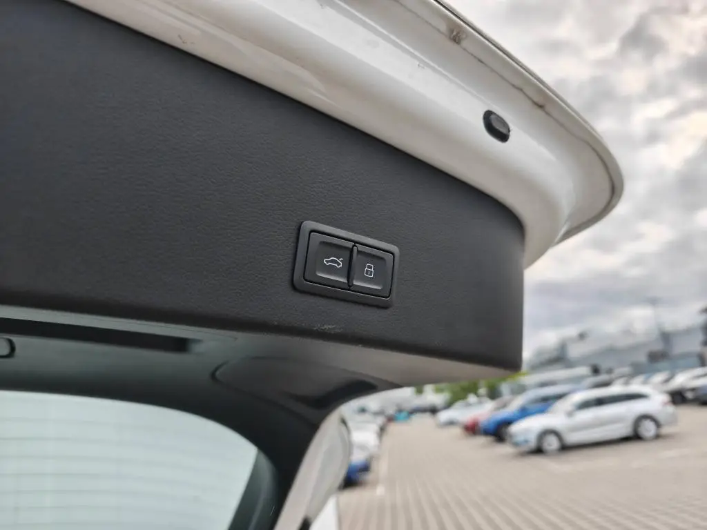 Audi A6 allroad quattro  ASB / 200kW
