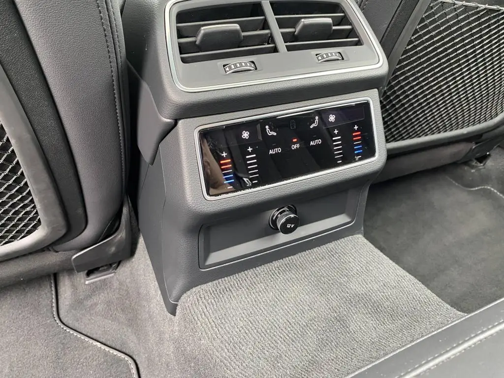 Audi A6 Avant 40 Sline quattro ST7 2,0TDI / 150kW