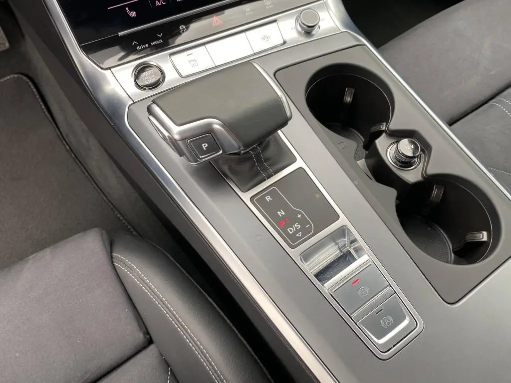 Audi A6 Avant 40 Sline quattro ST7 2,0TDI / 150kW