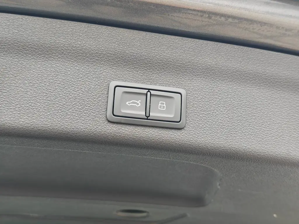 Audi A6 Avant 45 Sport Quattro 7ST 3,0TDI / 180kW