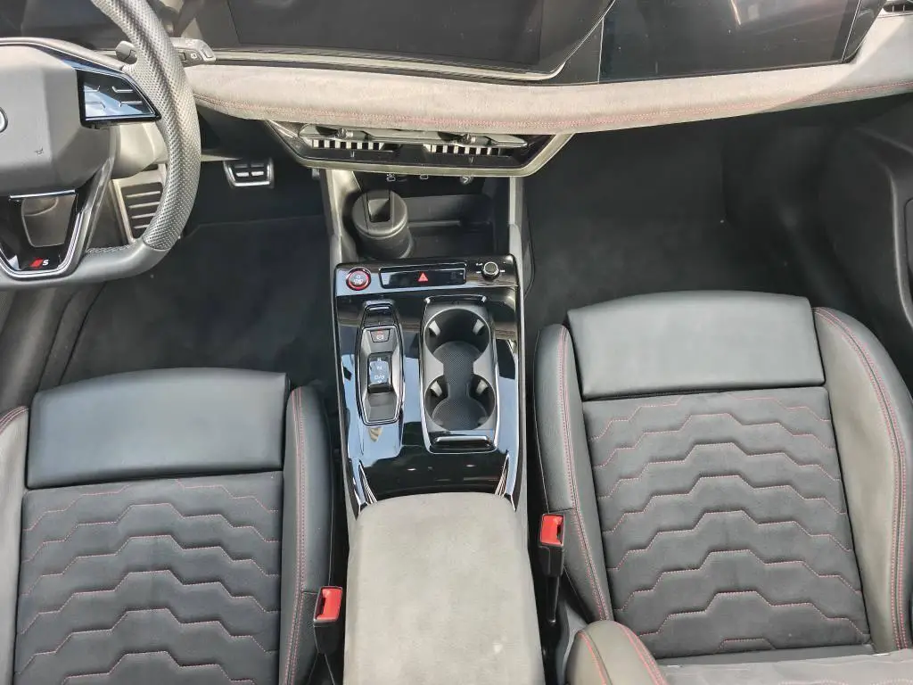 Audi A6 Avant e-tron Performance 100kWh  / 270kW