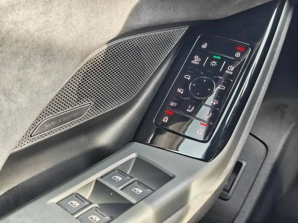 Audi A6 Avant e-tron Performance 100kWh  / 270kW
